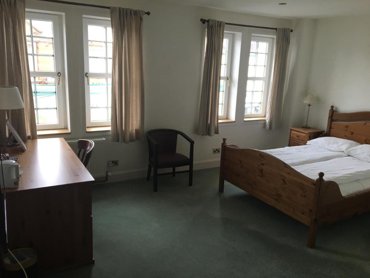 Thornhill Inn Luaran gambar